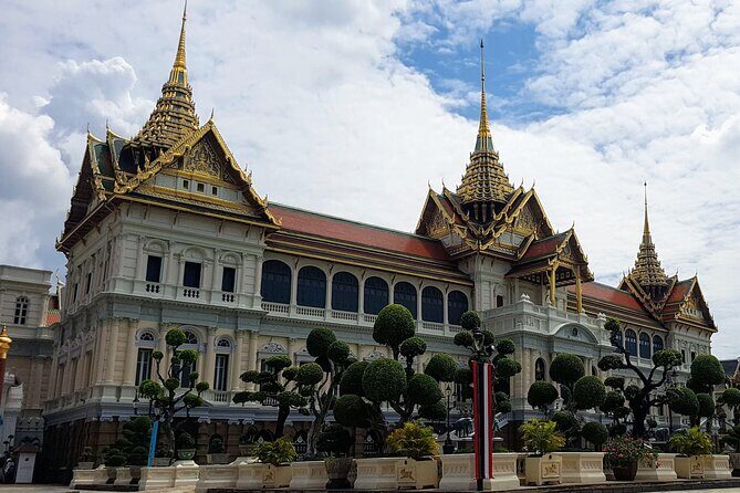Amazing Bangkok City and Temple Tour with Local Guide - What Makes This Tour Stand Out