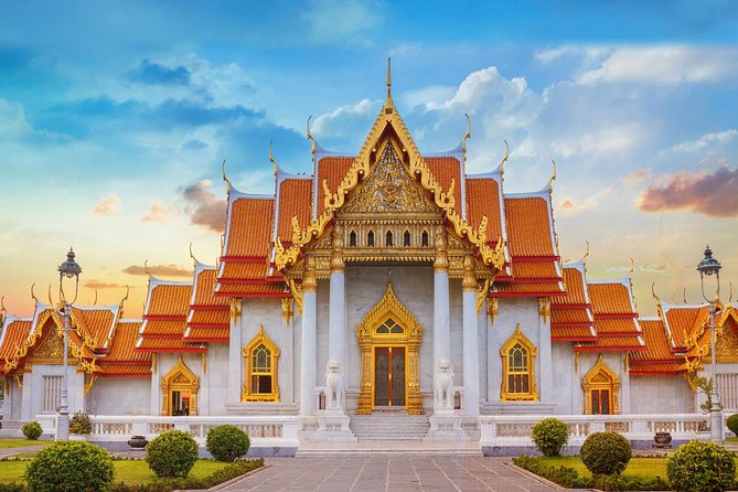 Amazing Bangkok Tour : R. Grand Palace, W. Phra Kaew and Wat Arun - Pickup Details