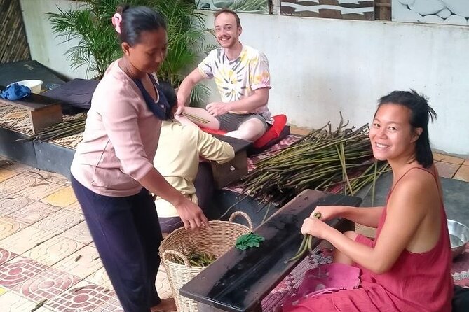 Amazing Craft Classes and Boat Trip to Lotus Fields - Good To Know