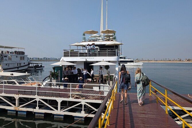 Amazing Day on Jade Sails Luxury Day Tour in Halong Lanha Bay - Introduction