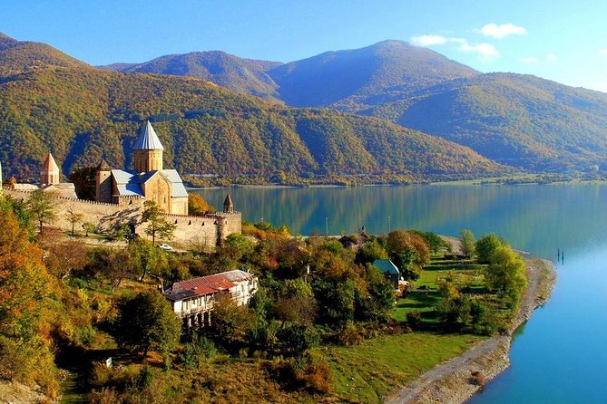 Amazing Day Trip Gudauri & Kazbegi With Lunch at Rooms Hotel From Tbilisi - Customer Reviews and Recommendations