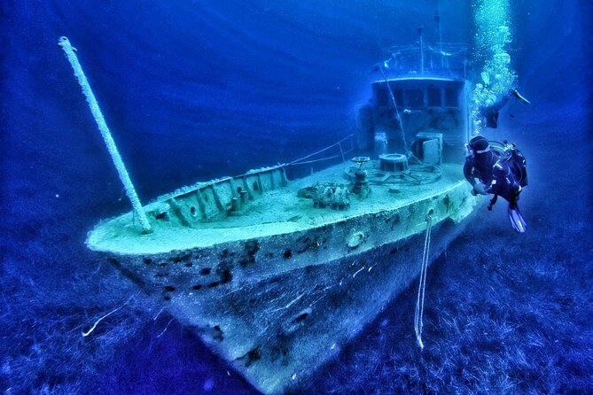 Amazing Diving at the Shipwreck - Experience Thrilling Diving Adventures