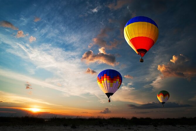 Amazing Dubai Hot Air Balloon Sightseeing - Photography With Falcon Experience