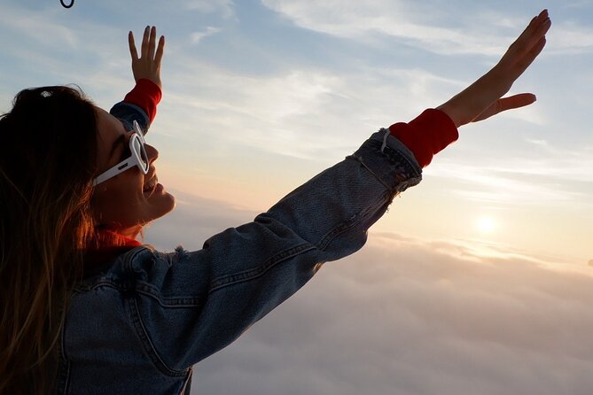 Amazing Hot Air Balloon Trip Over Dubai Desert - Accessibility and Health Considerations