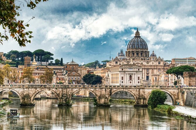 Amazing Private Guided Tour of the Vatican - Exclusive Vatican Access
