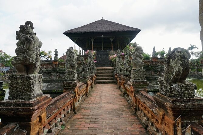 Amazing Private Tours East Of Bali Kertagosa And Goa Lawah Temple - Itinerary Overview