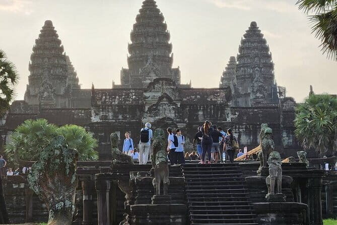 Amazing Sun Rise at Angkor Wat With Tour Guide - The Sum Up