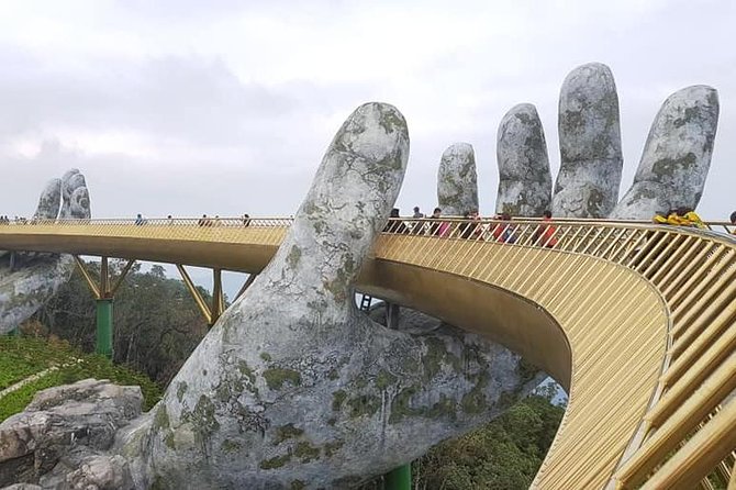AMAZING THING in Viet Nam:Golden Bridge-Early Start Toavoid Crowd - The Golden Bridge: A Spectacular Attraction