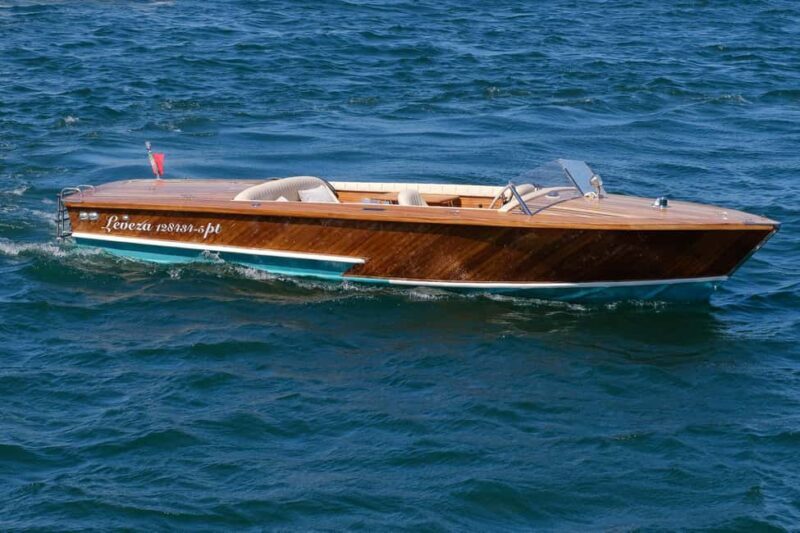 Amazing Tour on Classic Venetian Boat With Drinks - What to Expect During Your Two-Hour Cruise