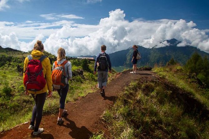 Amazing Trekking on the Mount Batur Caldera Watching a Beautiful Sunrise Lunch - Sunrise Trekking Experience