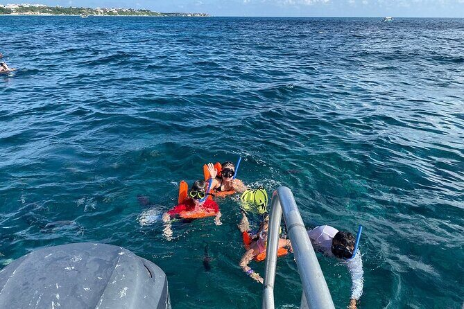 Amazing Unlimited Boat Trip to Isla Mujeres + Transportation from Cancún - The Sum Up