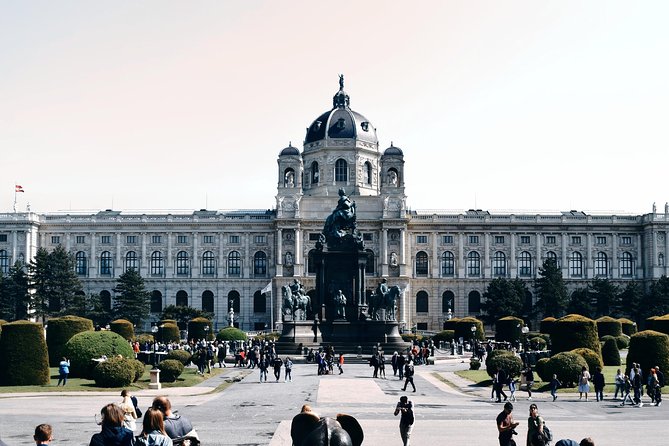Amazing Vienna on Electric Bike - Directions and Recommendations