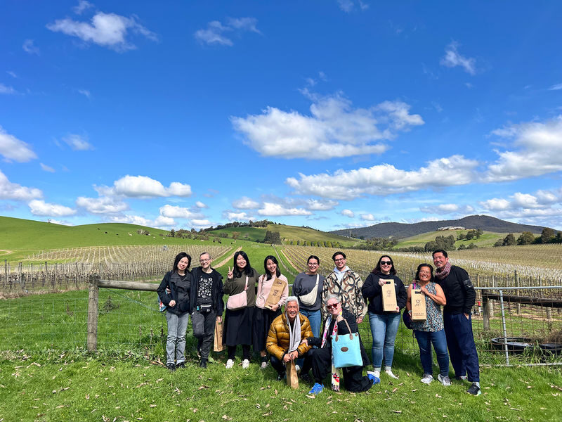 Amazing Yarra Valley Wine, Choc, Farm Fresh, Gin Tour from Melbourne - Yering Farm and a second winery tasting