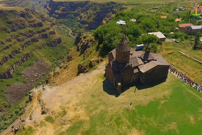 Amberd (Saghmosavank, Armenian Alphabet Monument) - Travel Tips and Directions