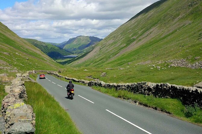 Ambleside, Keswick and Ullswater: A Lake District Self-Guided Driving Tour - Start Your Lake District Adventure in Ambleside