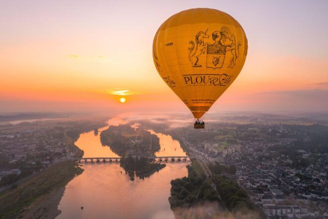 Amboise Hot-Air Balloon Sunset Ride Over the Loire Valley - Inclusions