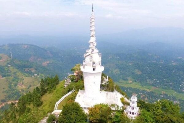 Ambuluwawa Tower & Pinnawala & Kandy Day Tour From Colombo - Frequently Asked Questions