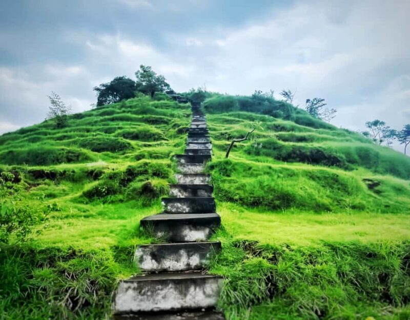 Amed: Mencol Hill Sunrise Nature Walk with Ocean Views - Good To Know