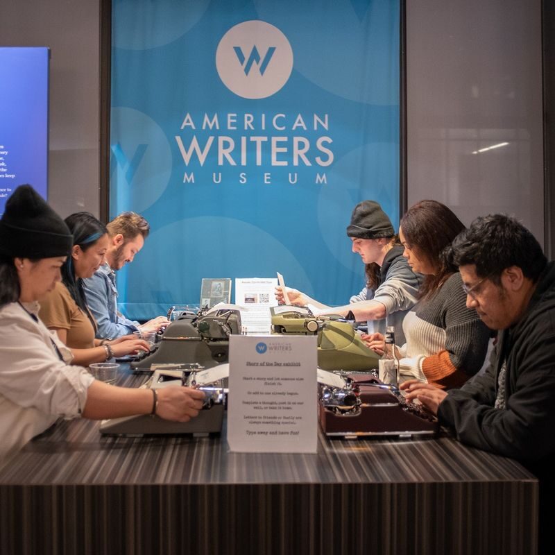 American Writers Museum Ticket in Chicago - Getting to 180 North Michigan Avenue