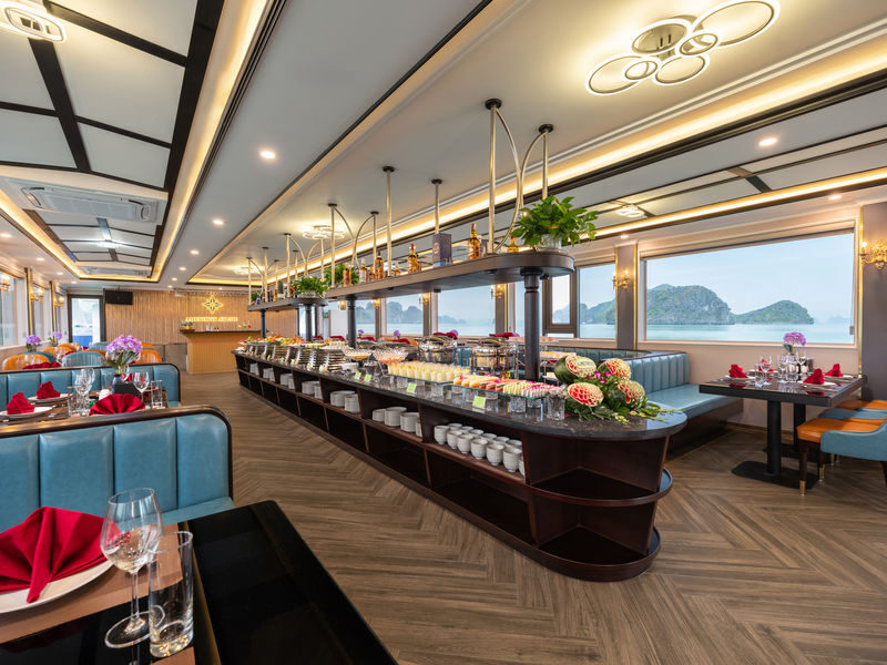 Amethyst Luxury Day Cruise: Ha Long Bay with Sung Sot & Ti Top - Lunch on the water: generous, but not always a buffet