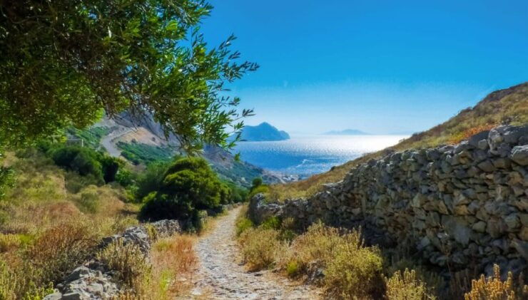 Amorgos: Aegiali Bay Villages Guided Hiking Day Trip - Experience Highlights