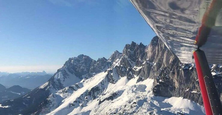 Ampfing: Private Seven Lakes Flight With Headphones - Pilots Commentary