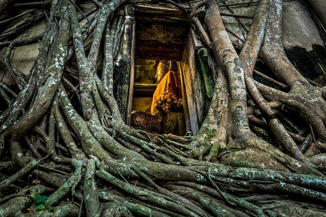 Amphawa Floating & Maeklong Railway Train Market Private Tour - Pickup and Meeting Point