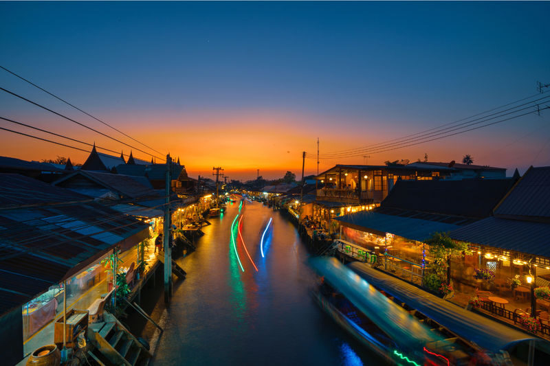 Amphawa Floating Market, Maeklong Railway, Fireflies Tour by AK Go - What to know before you book