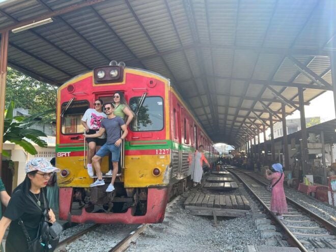 Amphawa Floating Market & Maeklong Railway Market - Full Description