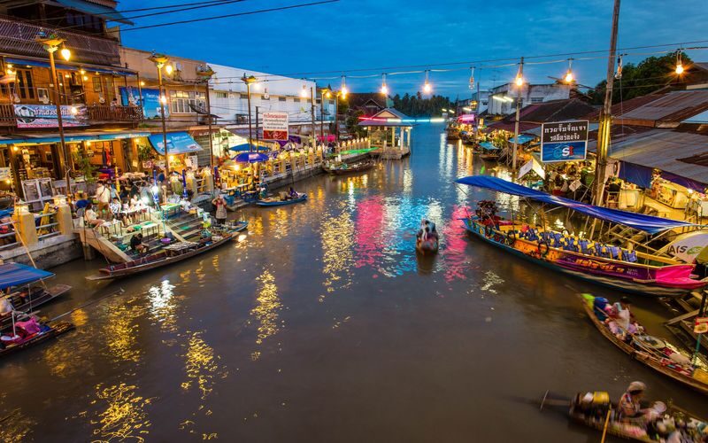 Amphawa Floating Market & Maeklong Railway Train Market Tour - A guide-led day that takes the transport planning off your hands