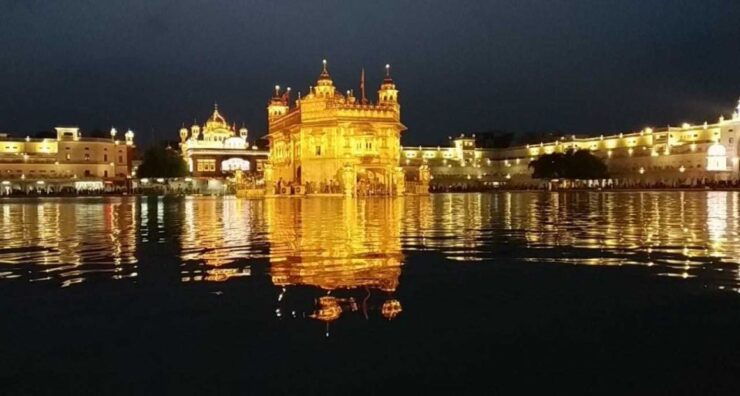Amritsar: Small Group Sightseeing Tour With Wagah Border - Tour Experience