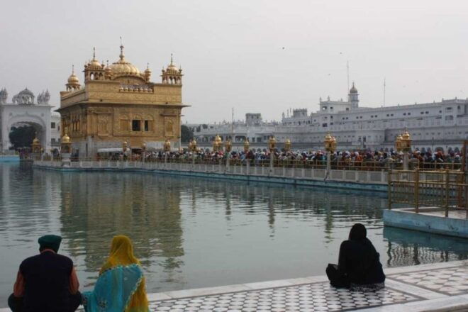 Amritsar: Small Group Sightseeing Tour With Wagah Border - Tour Description