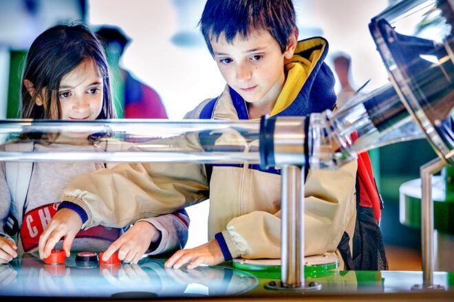 Amsterdam: 1-Hour Canal Cruise & NEMO Science Museum - Discovering the NEMO Science Museum