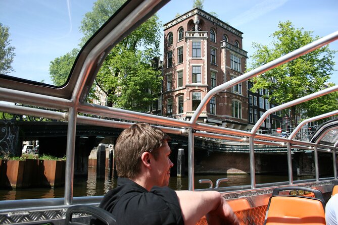 Amsterdam 1-Hour Sightseeing Canal Cruise by Semi-Open Boat - Features of the Semi-Open Boat