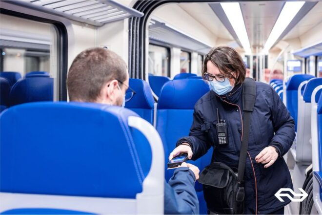 Amsterdam: 1-Way Train Transfer To/From Haarlem - Modern Trains and Fastest Connection