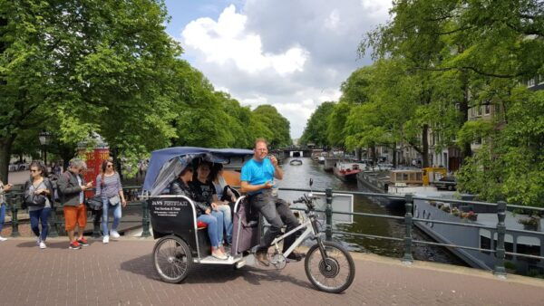 Amsterdam: 2-Hour Sightseeing Tour by Rickshaw - Pickup and Transportation Options