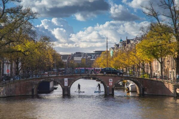 Amsterdam: 2-Hour Stand Up Paddle Board Tour - What to Bring