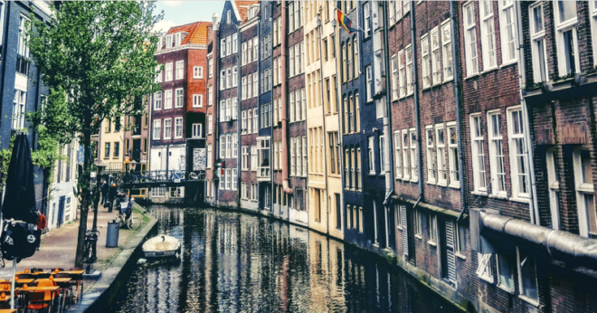 Amsterdam: 3 Hour See and Taste Tour of Historical Centre - Discovering the Jordaan Neighborhood