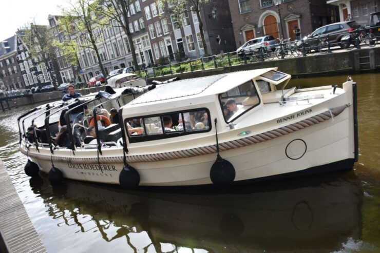 Amsterdam: 420 Smoke Friendly 1-Hour Boat Tour With Drink - Booking and Cancellation Details