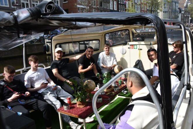Amsterdam: 420 Smoke Friendly 1-Hour Boat Tour With Drink - Full Description of the Tour