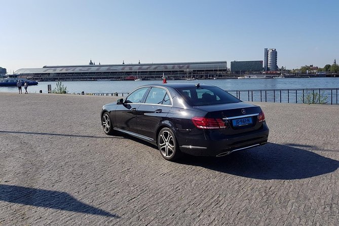 Amsterdam Airport Drop Off Service: Luxury and Style - Availability and Flexibility