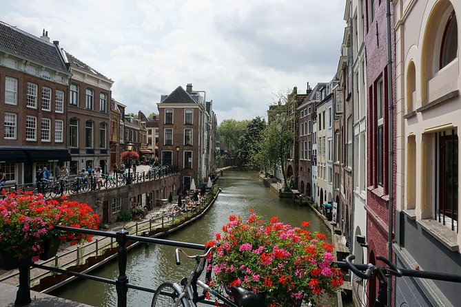 Amsterdam Airport Schiphol & Amsterdam City to Utrecht - Airport Transportation Options