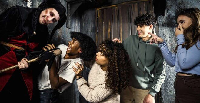 Amsterdam: Amsterdam Dungeon Entrance Ticket - Inclusions