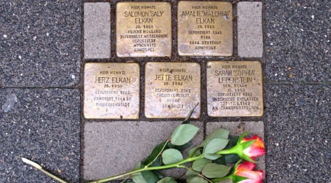 Amsterdam: Anna Frank E La Seconda Guerra Mondiale in Italiano - Lesperienza Della Comunità Ebraica Ad Amsterdam Durante E Dopo La Guerra