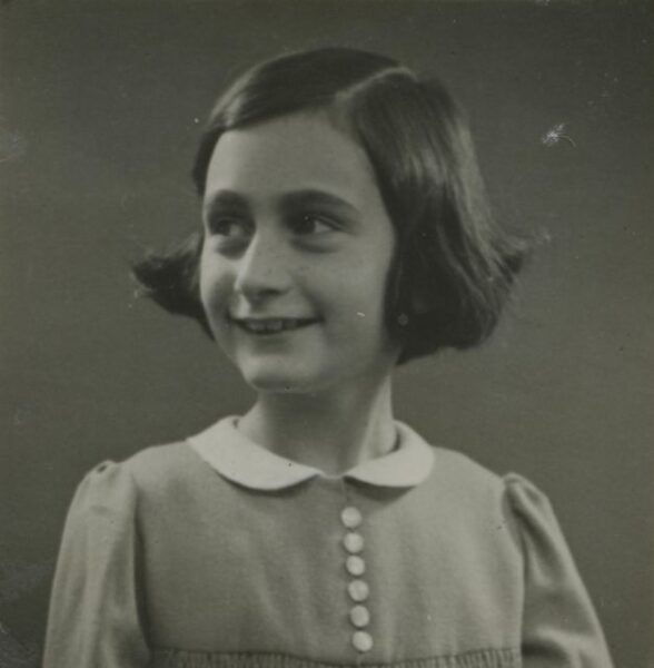 Amsterdam: Anne Frank and the Jewish History of the City - Virtual Reality Experience: An Alternative to the Anne Frank House