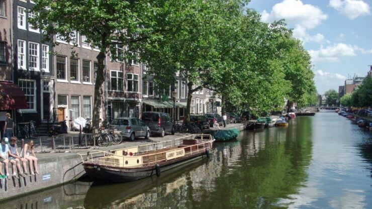 Amsterdam: Anne Frank Guided Walking Tour - Booking Details and Cancellation Policy