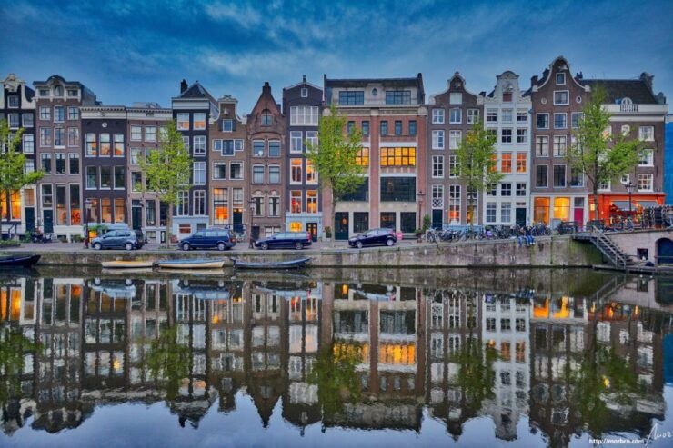 Amsterdam: Anne Frank Guided Walking Tour - Activity Duration and Starting Times
