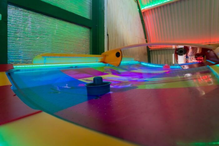 Amsterdam Arcade Game Hall: Classic & Modern Fun, UP Events - Food and Drinks Offerings