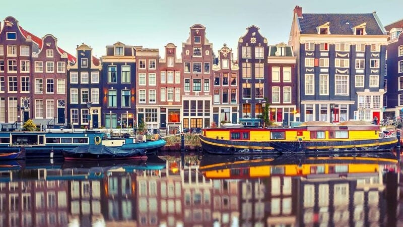 Amsterdam Audioguide - TravelMate app for your smartphone - The Sum Up