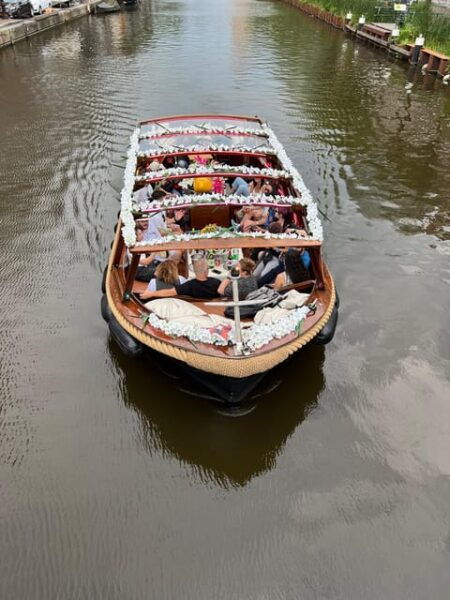 Amsterdam: Boat Tour With Optional Unlimited Drinks - Customizable Private Group Options